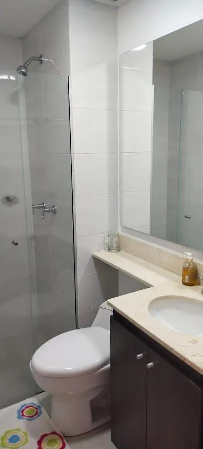 Апартаменты Habitacion En Apartamento Familiar Медельин Колумбия