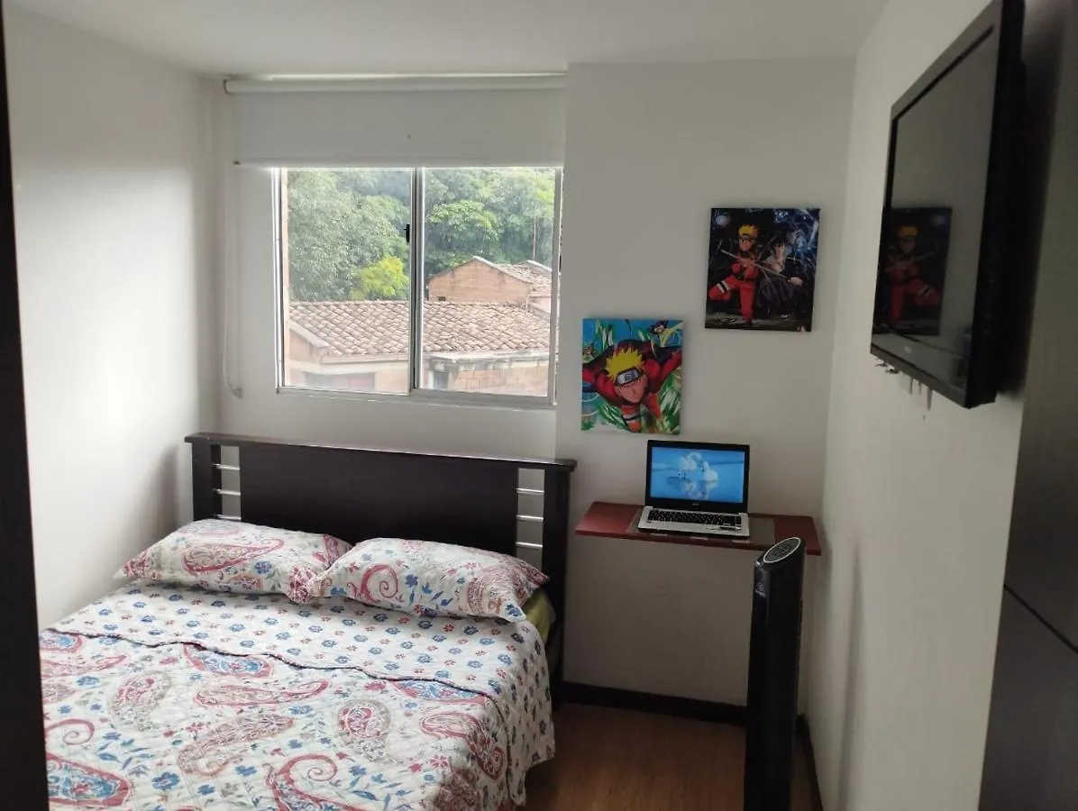 Апартаменты Habitacion En Apartamento Familiar Медельин